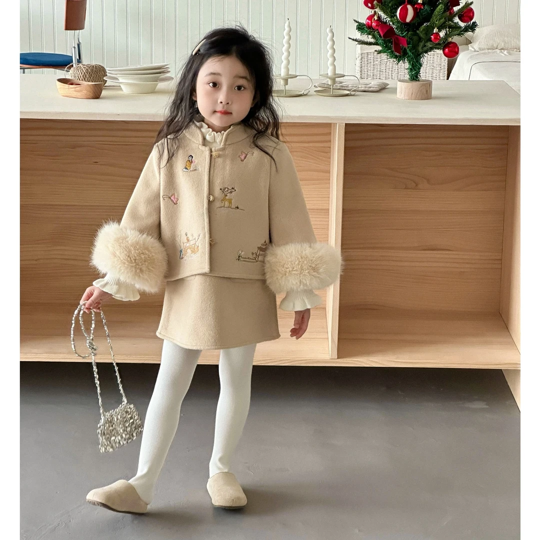 壹妈童装女童千金风套装2025冬季新款女宝宝杏色时尚外套气质半裙