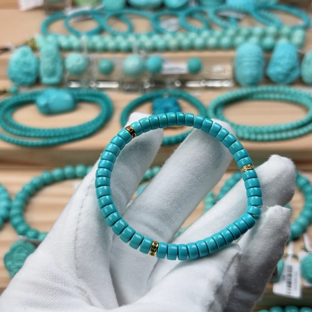 绿松石未镶嵌珠宝奇石