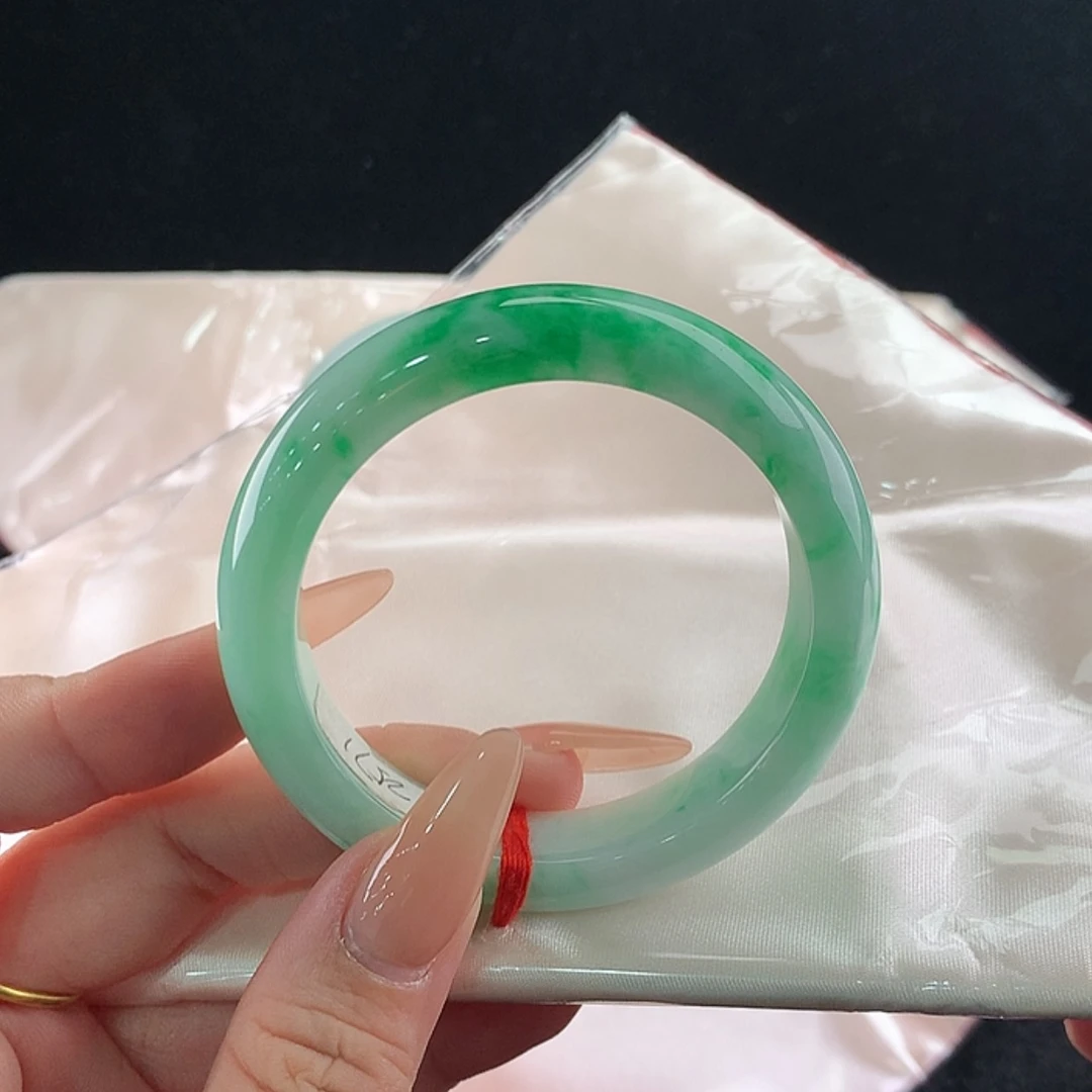 【闪购商品】未镶嵌手镯翡翠51/52