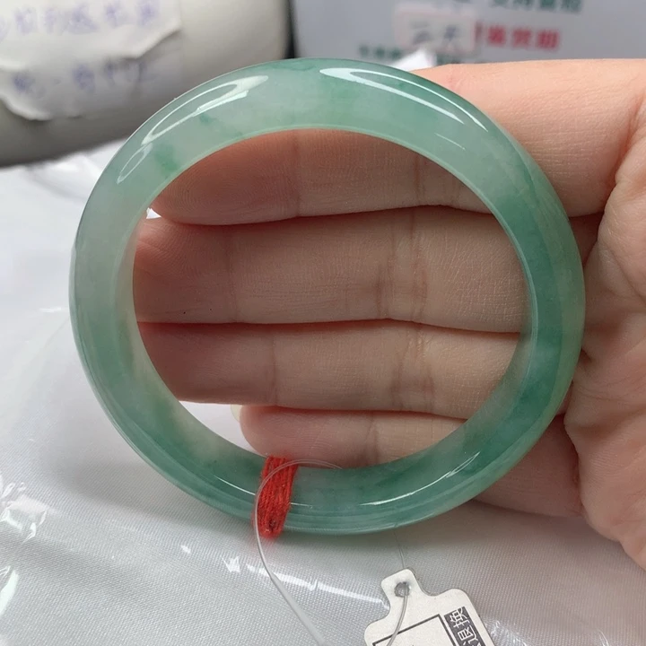 未镶嵌手镯翡翠33
