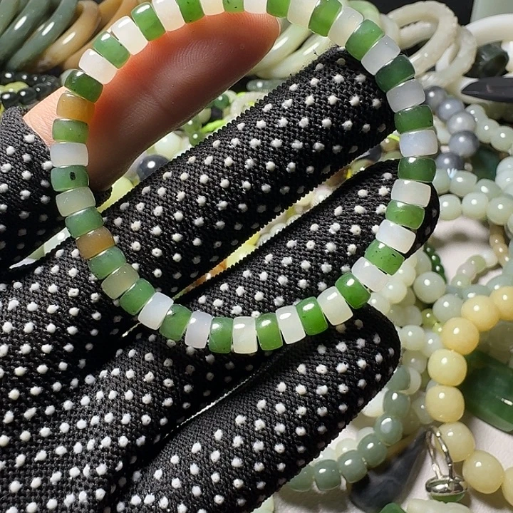 和田玉未镶嵌手链卡6