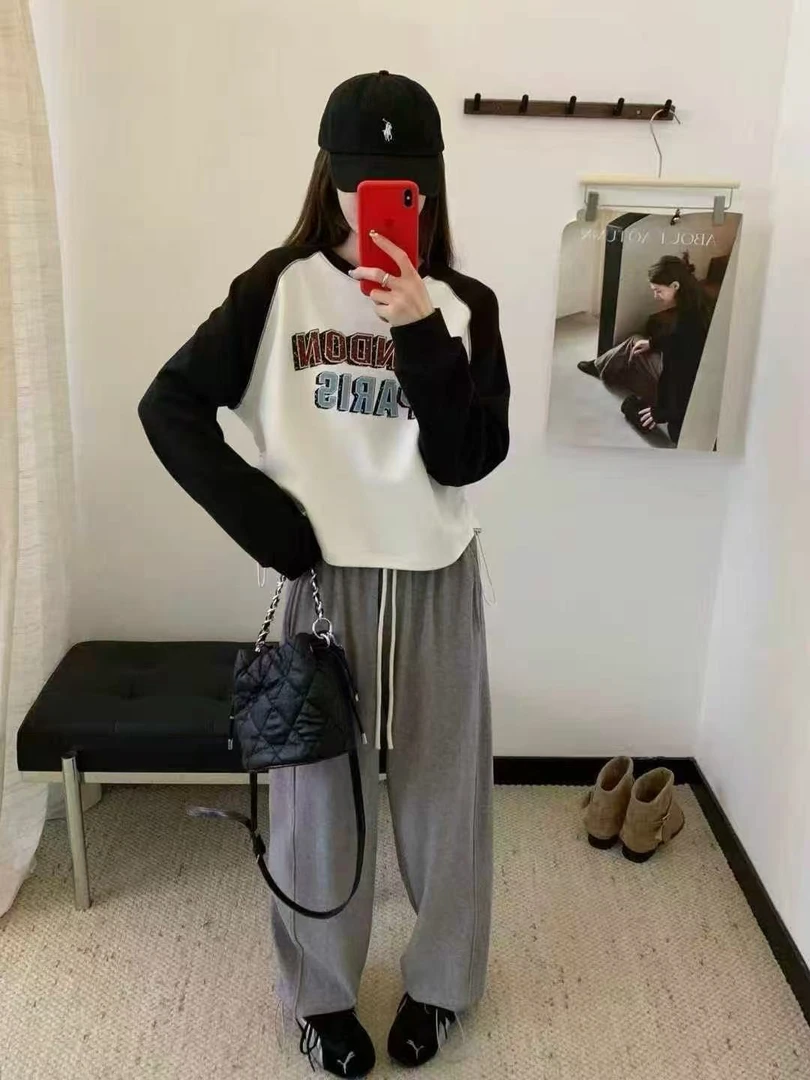 【静姐家】9362秋款时尚拼色印花字母设计女长袖T恤