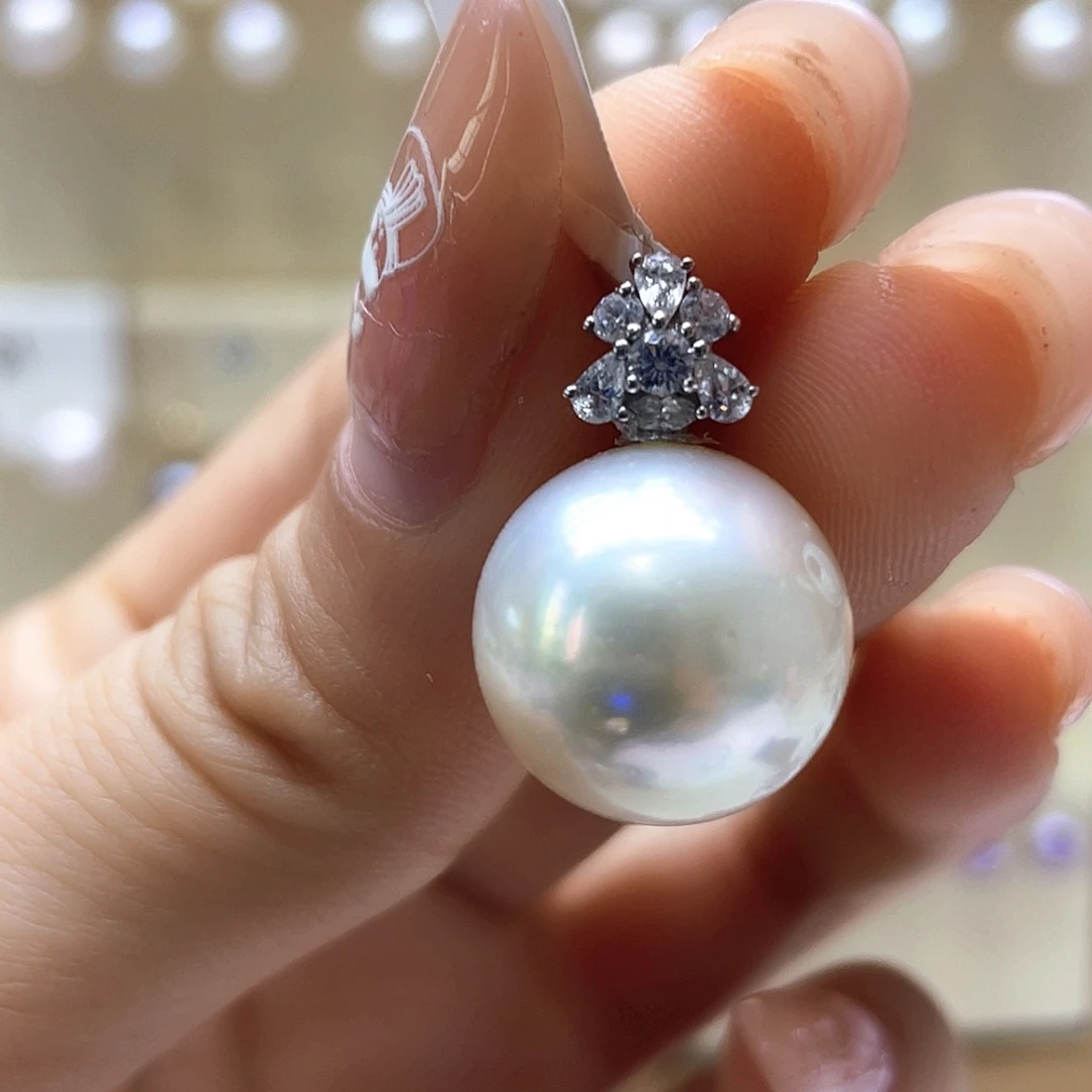 海水珍珠颈饰18K金镶嵌