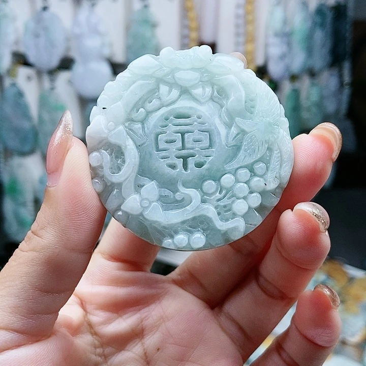 翡翠未镶嵌颈饰翡翠