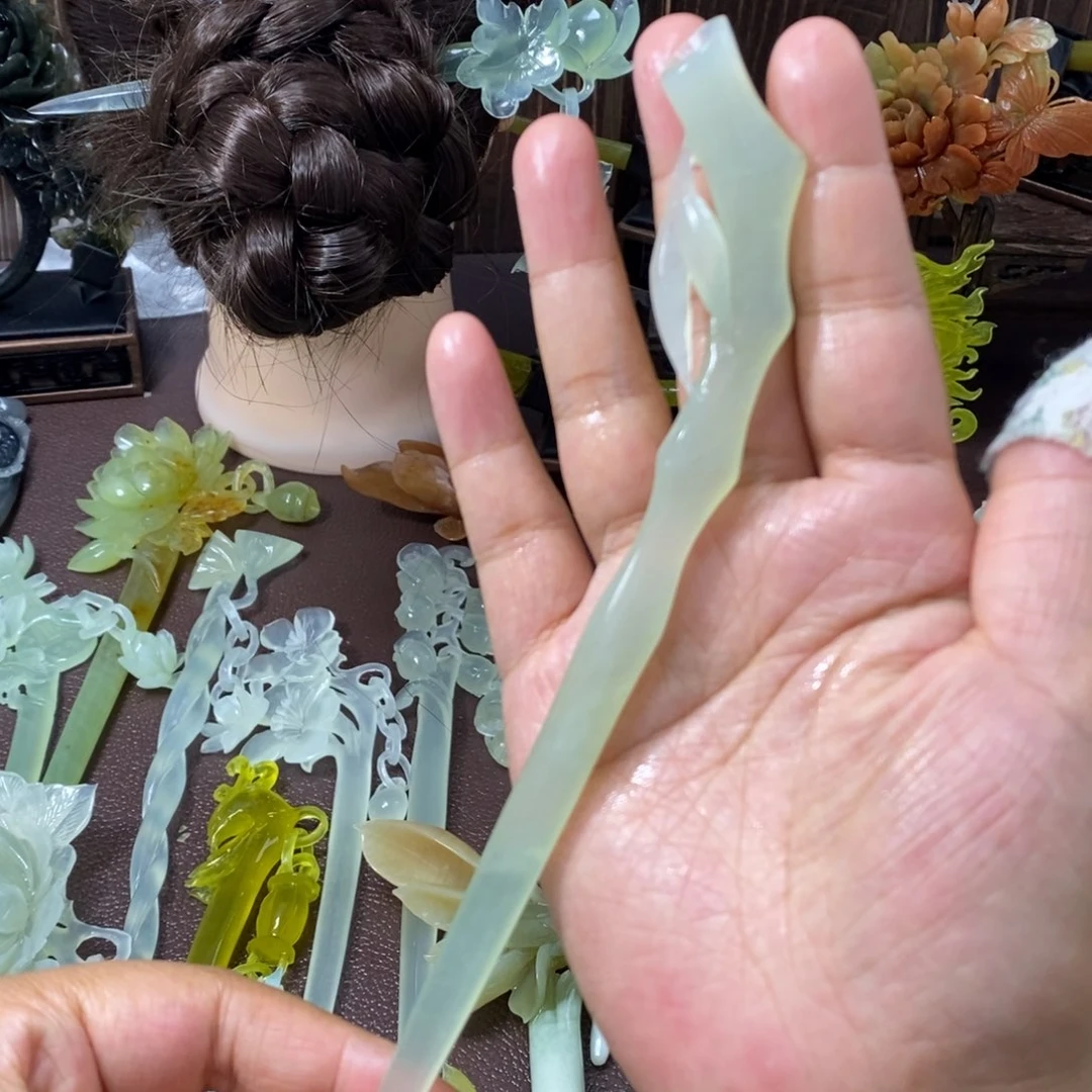 蛇纹石玉未镶嵌发饰