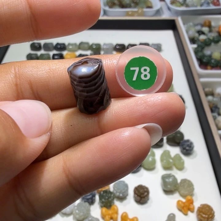 和田玉未镶嵌珠宝奇石