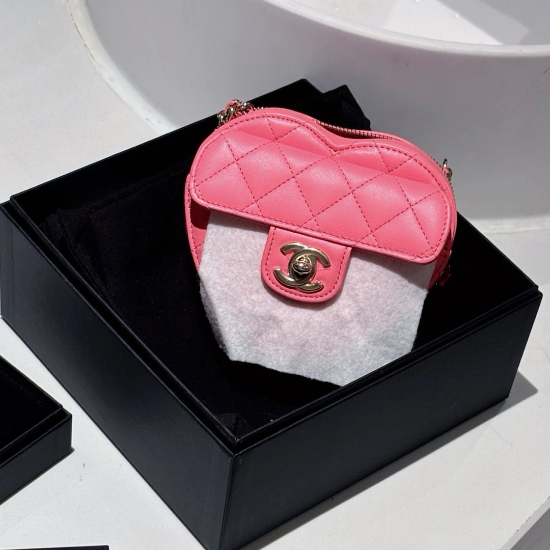 99新 Chanel/香奈儿 粉色爱心盒子 mini斜挎包