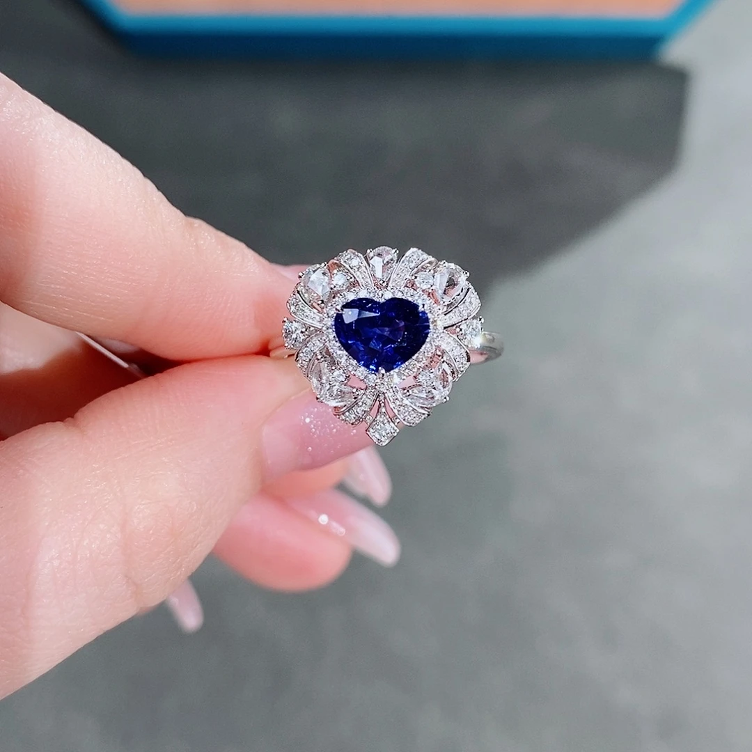 蓝宝石戒指18K金镶嵌1.03ct