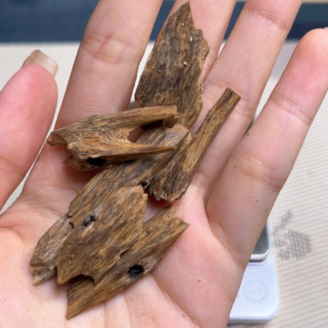 果***香榧木海南莺歌绿熏香料23克