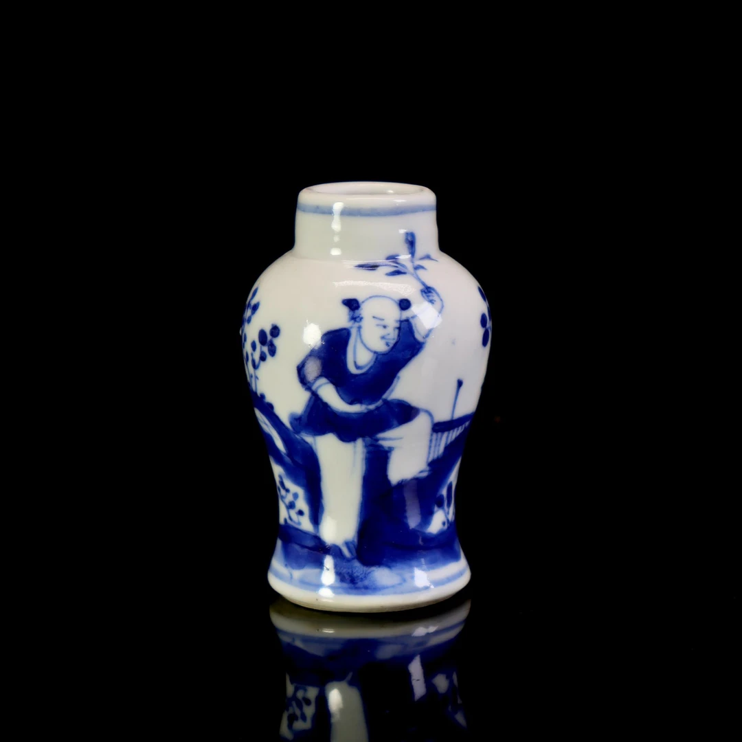 17:清晚期青花婴戏图纹小罐