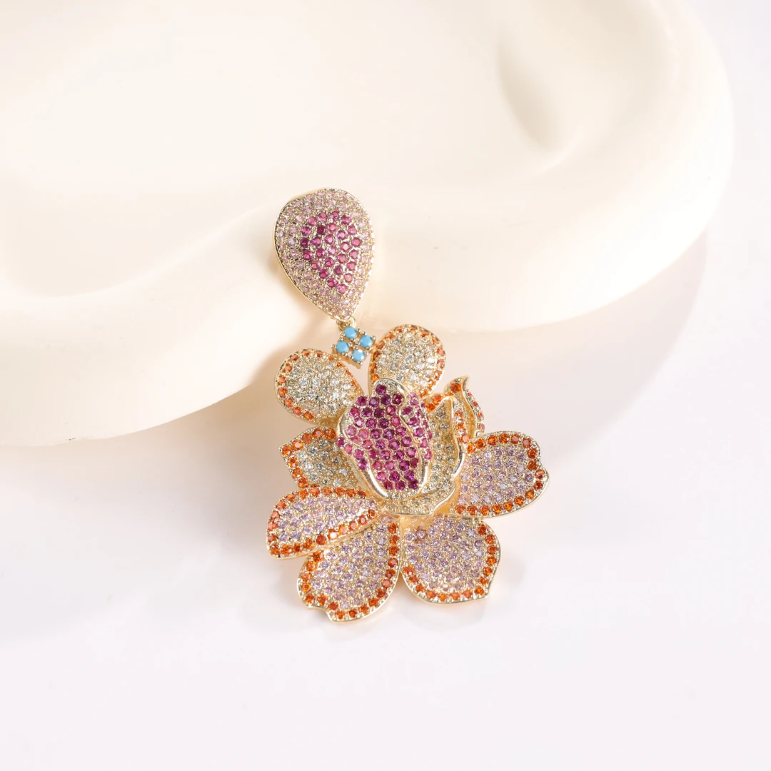 铜合金锆石吊坠 法式轻奢个性时尚百搭女吊坠 BJ56XVPC-19411