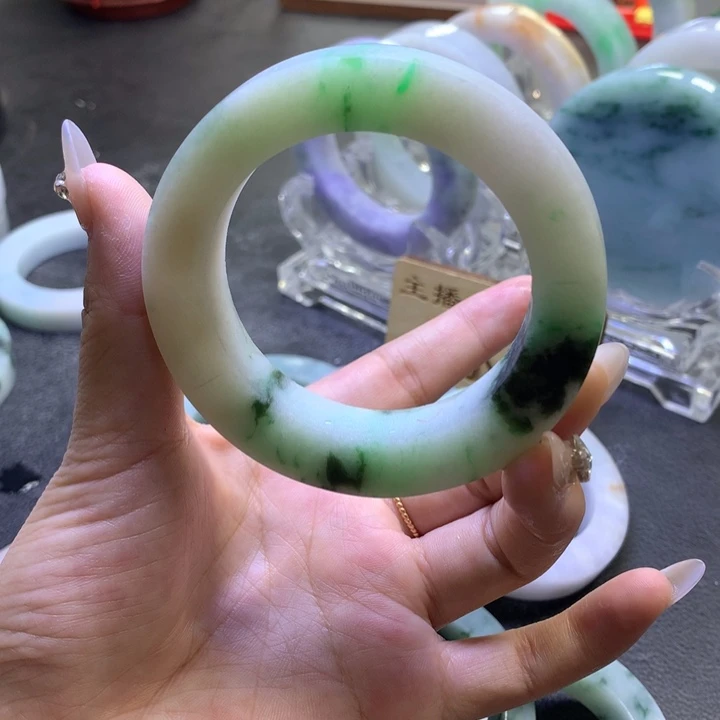 定制翡翠翡翠未镶嵌苍***路翡翠
