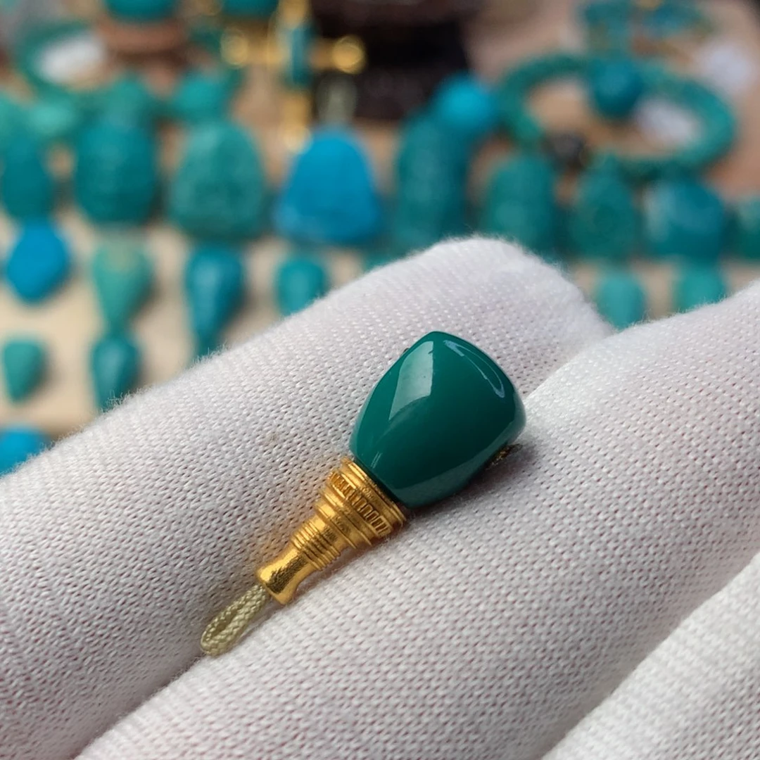 绿松石珠宝奇石18K金镶嵌