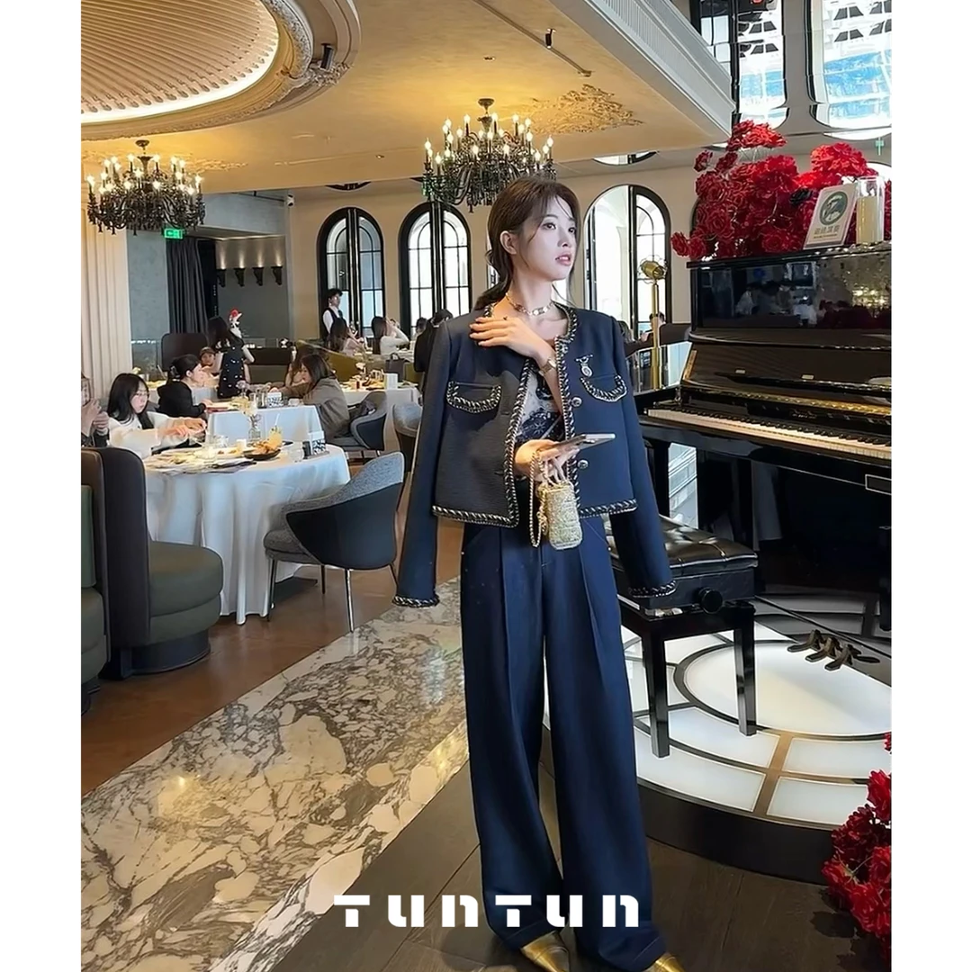 吞吞TUNT【说走就走】复古牛仔风 立体显瘦后腰松紧长裤