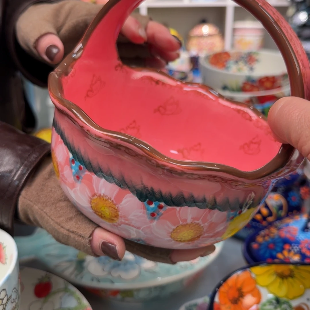 瓷粉樱花小提篮一只看图