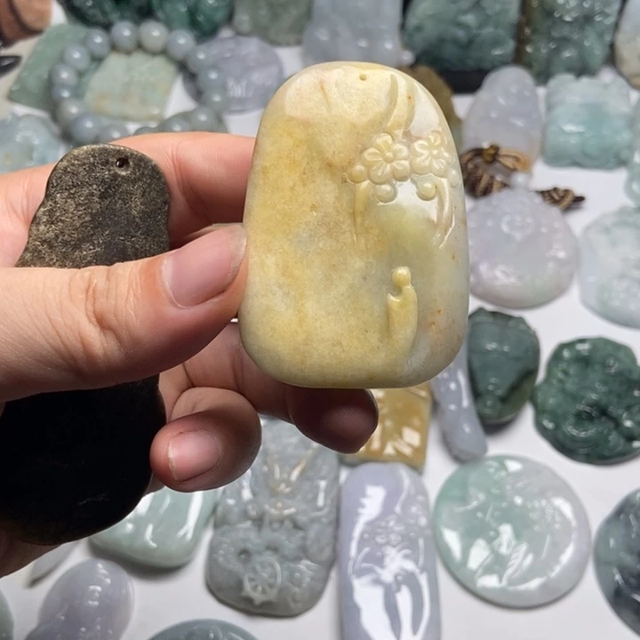 翡翠未镶嵌颈饰悟道65