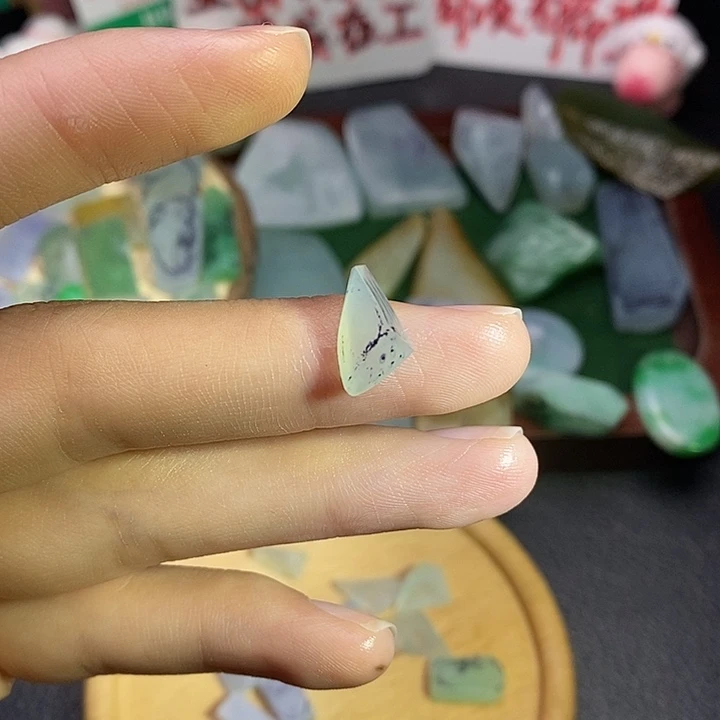 未镶嵌定制翡翠翡翠