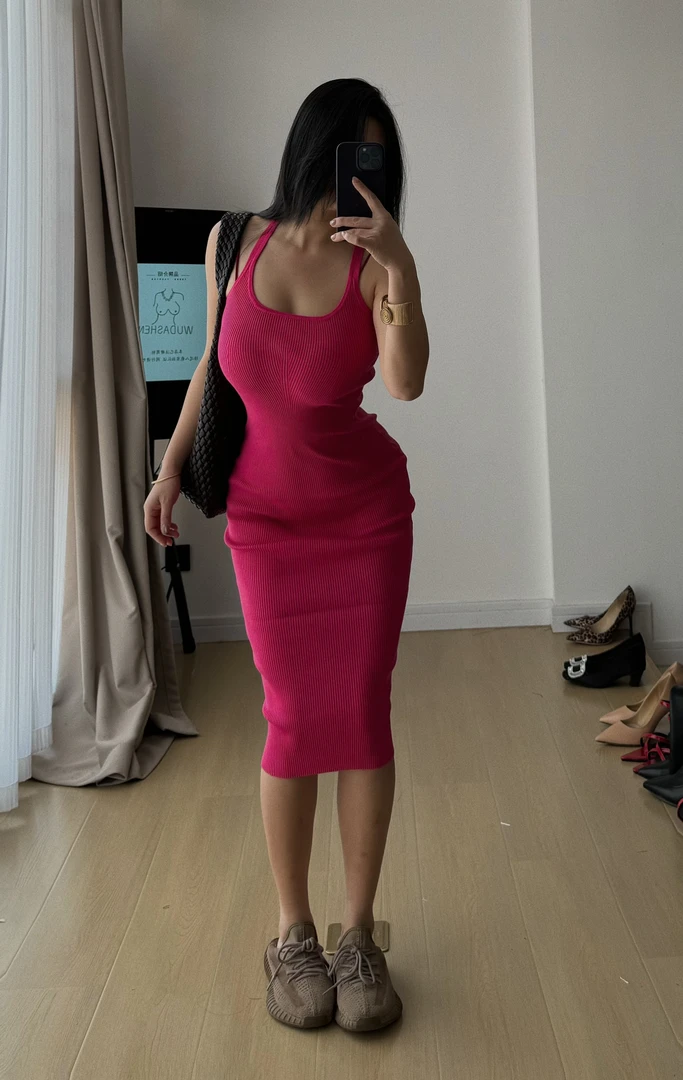 【你伍老板娘】“秀场日记”玛卡龙色系玫红针织基础日常简单连衣裙
