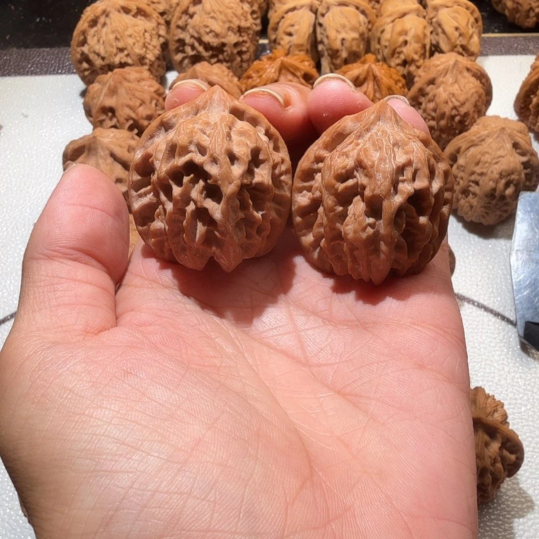 文玩核桃把件大龙