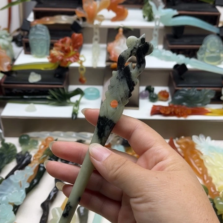 蛇纹石玉未镶嵌岫玉发簪