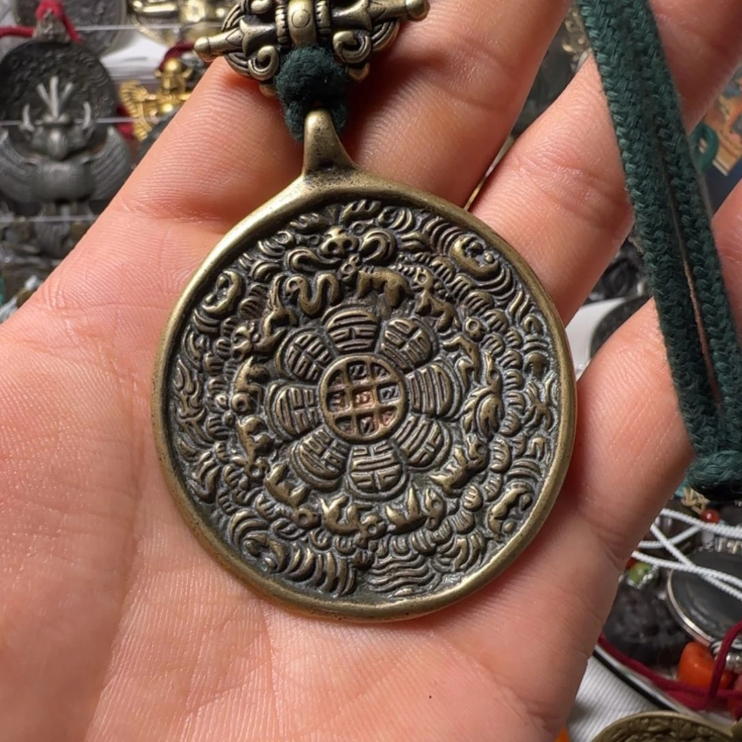 迪****玻璃颈饰啊啊啊啊啊啊