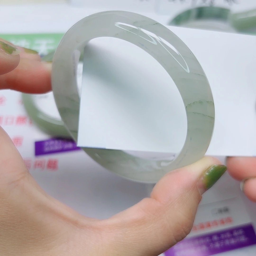 石英质玉未镶嵌手镯14/5556