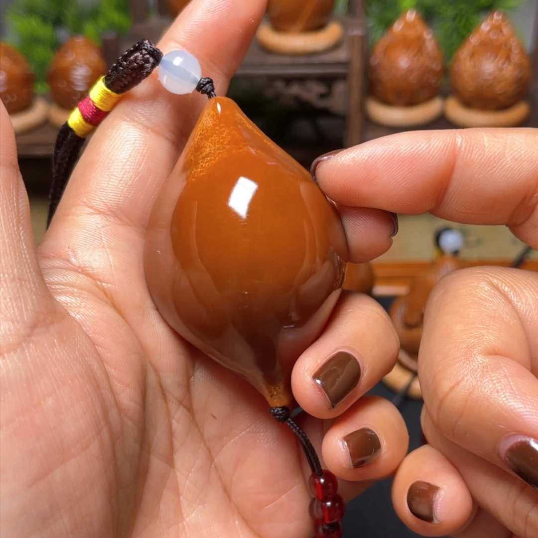 橄榄核吊坠一线天37穿配