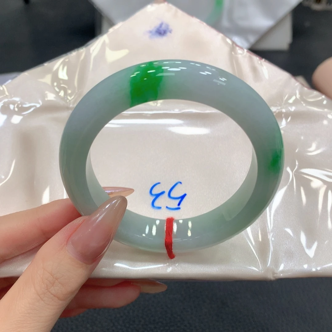 翡翠未镶嵌手镯翡翠