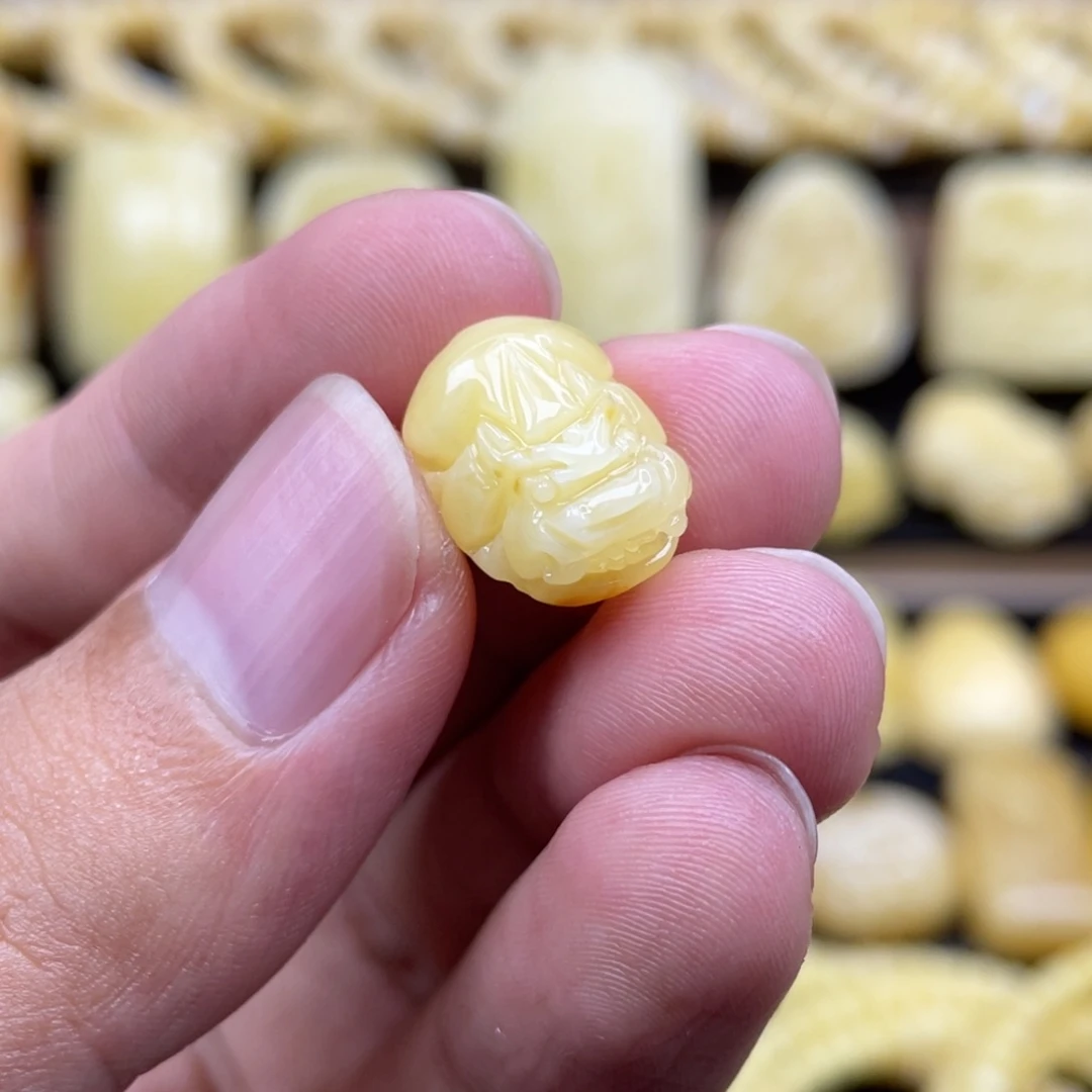 琥珀未镶嵌裸石琥珀蜜蜡