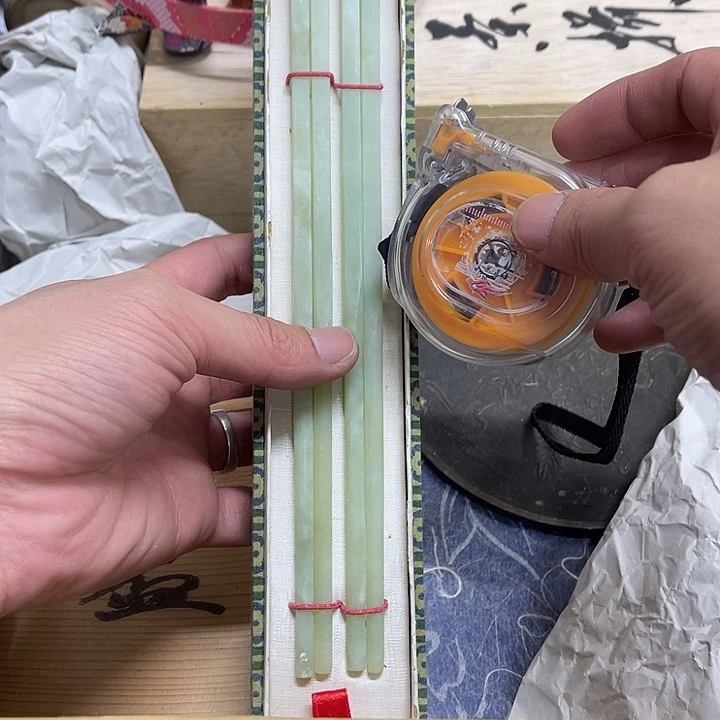 瓷片发发发发发发发发发发发发发