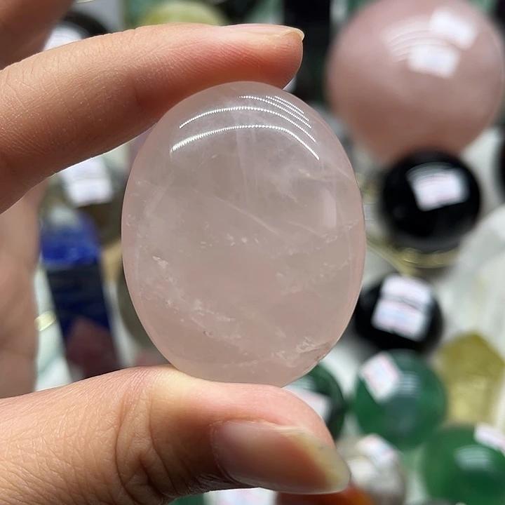 水晶珠宝半成品未镶嵌32克粉水晶把玩