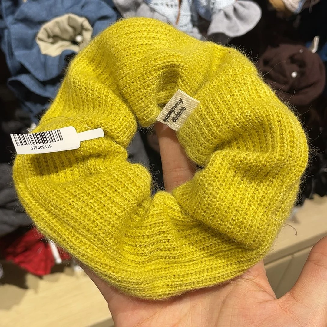 布艺非金属黄色发圈