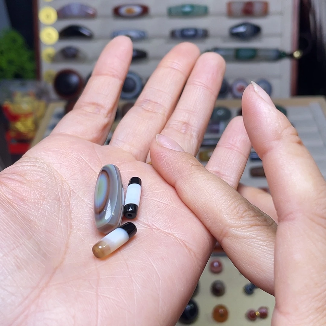 难****玛瑙/玉髓未镶嵌珠宝奇石