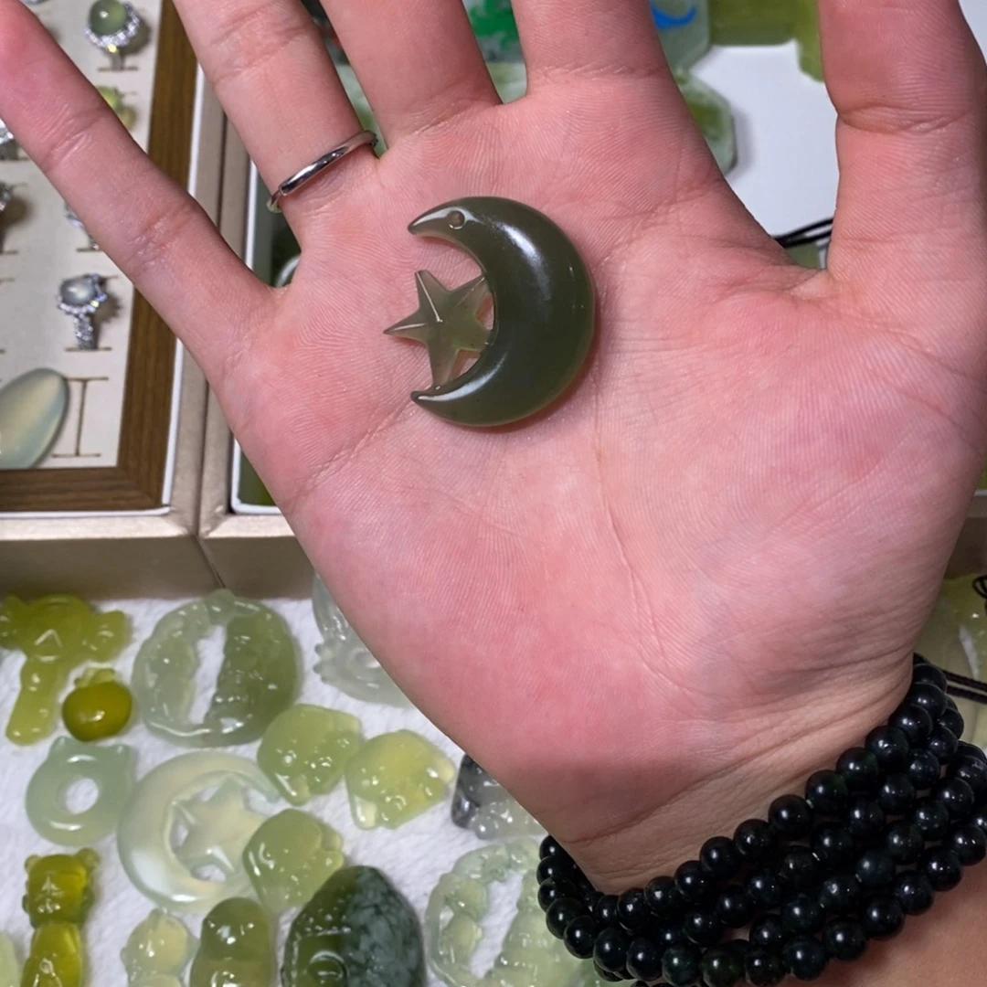 岫玉未镶嵌吊坠(不含链)