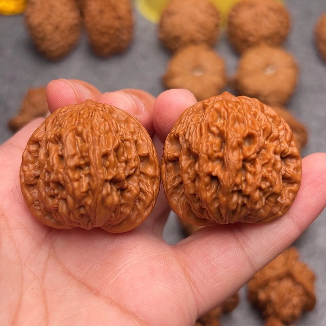 文玩核桃把件38全品毕业麦穗虎头