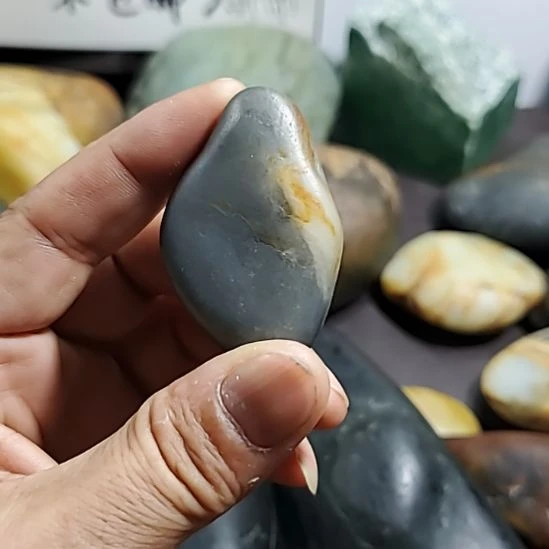 和田玉（糖玉）未镶嵌挂件
