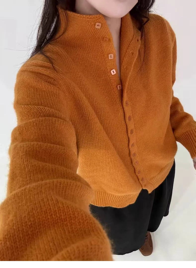 2207秋冬上新半高领圆扣纯色百搭针织开衫