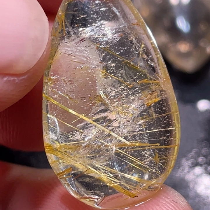 丹***店颈饰发晶未镶嵌钛晶