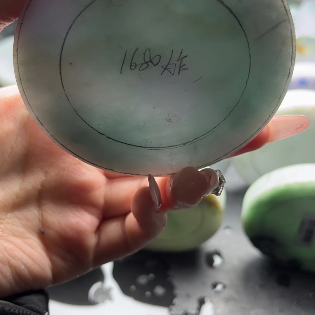 定制翡翠未镶嵌翡翠