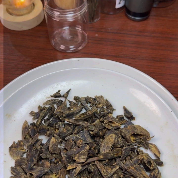 沉香沉香碎屑用****1沉水碎料多样性发货