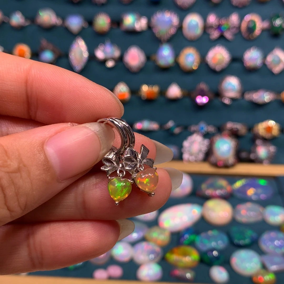 欧泊银S925镶嵌耳饰款