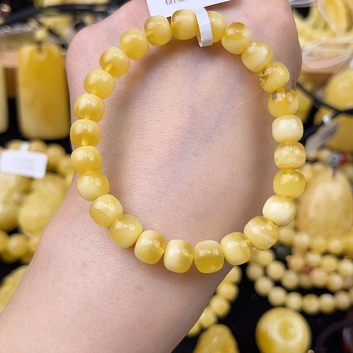 琥珀未镶嵌颈饰琥珀