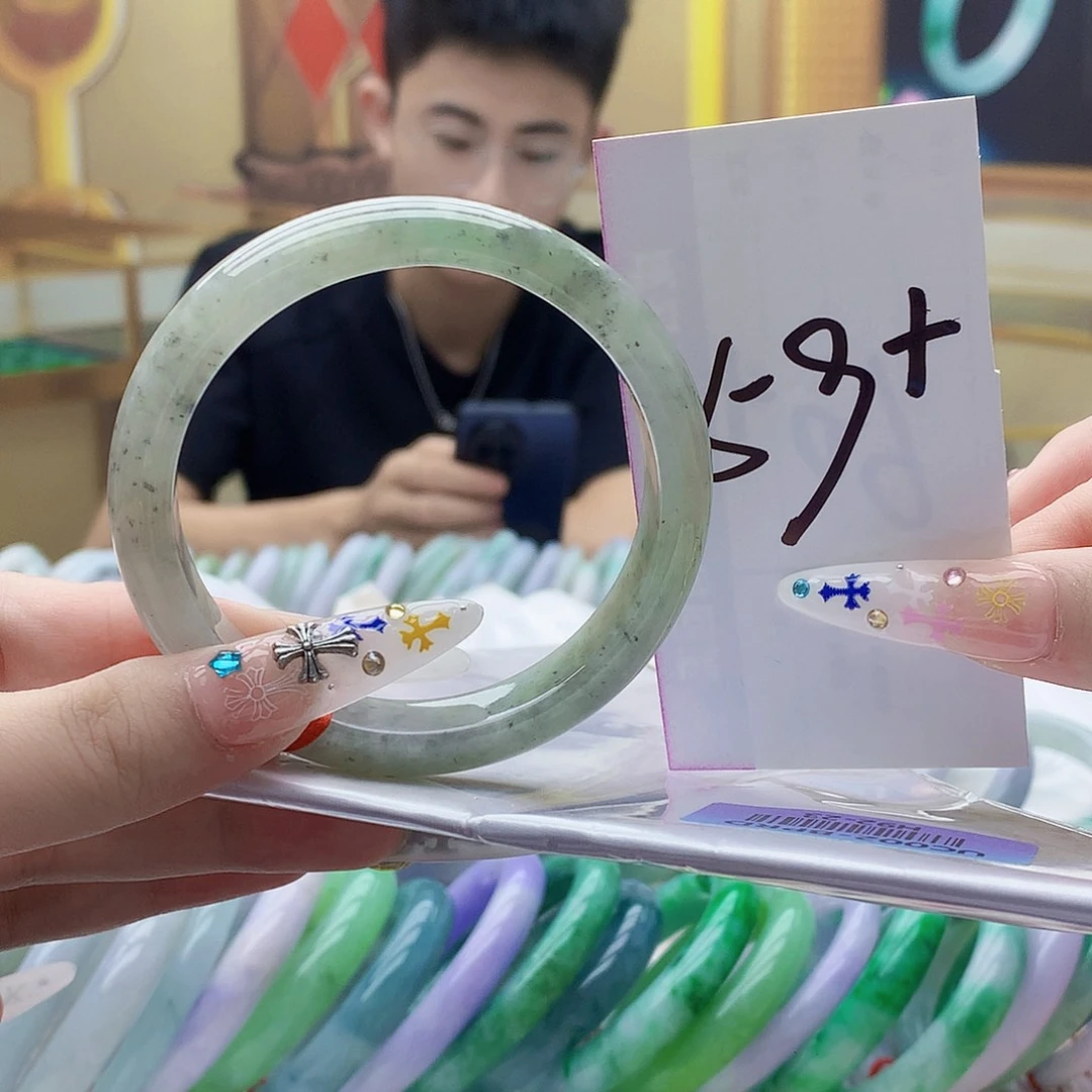 翡翠未镶嵌手镯nn