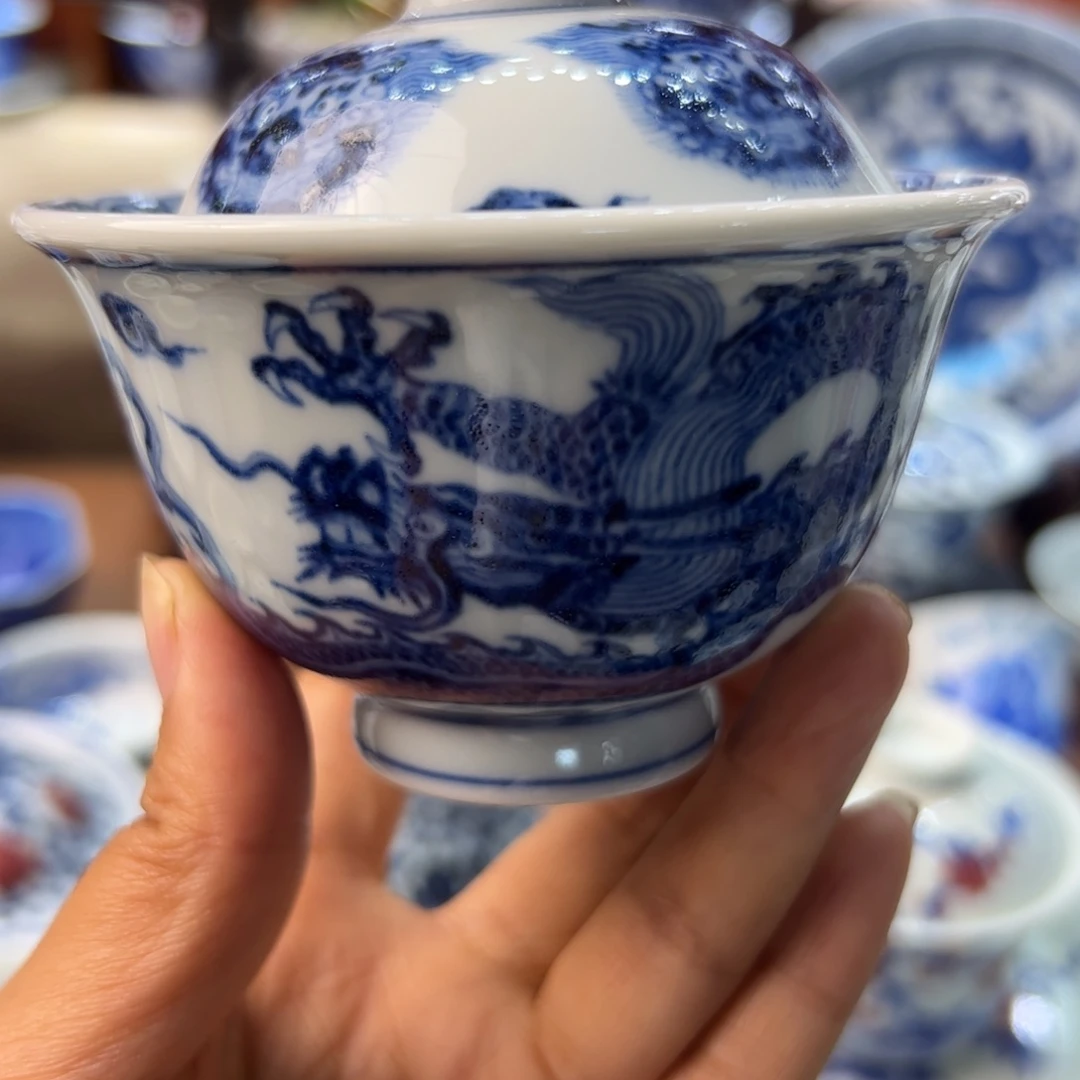 手绘图笔设计风格现代