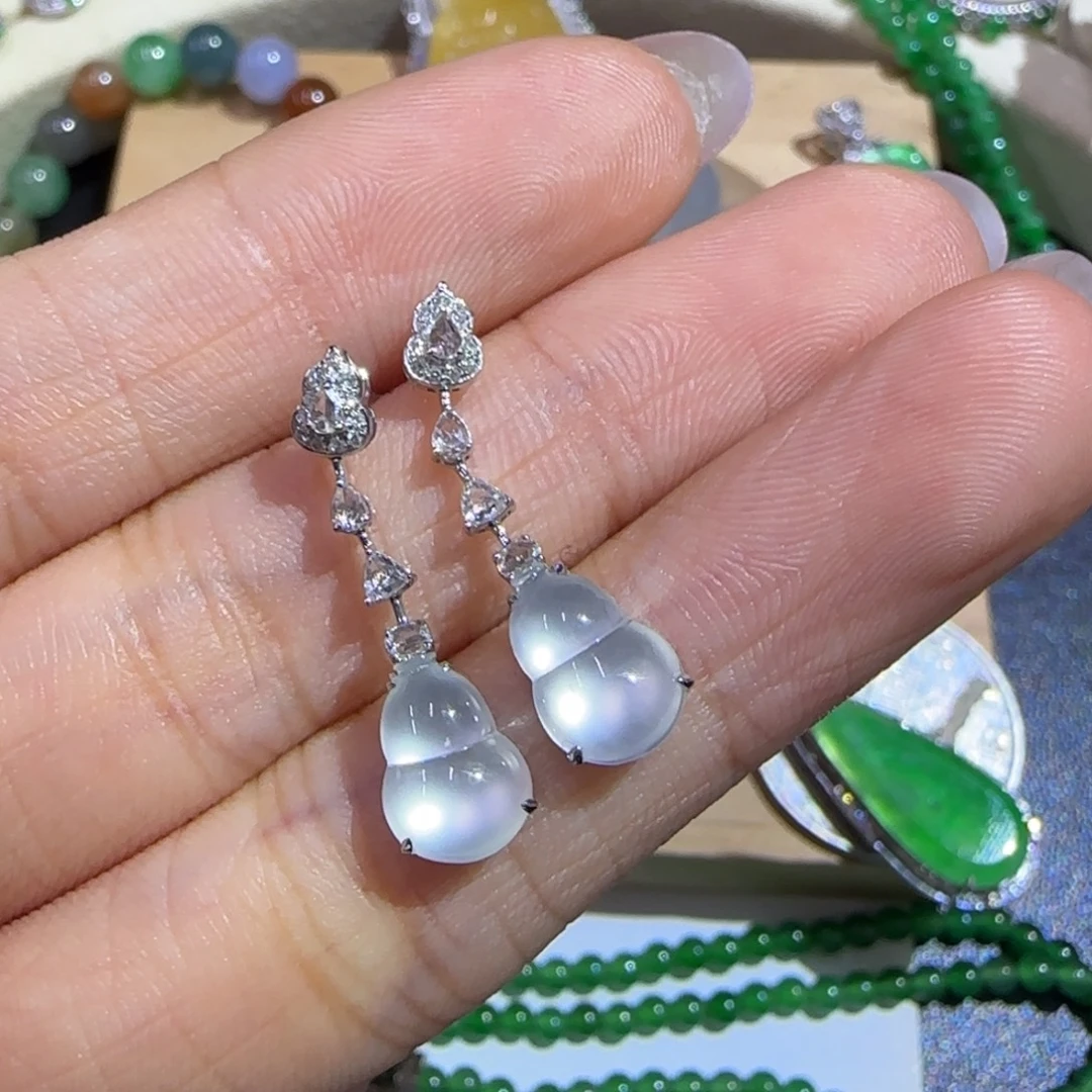 翡翠18K金镶嵌颈饰精品