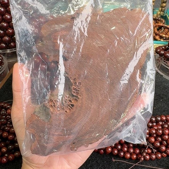闪***来檀香紫檀（小叶紫檀）