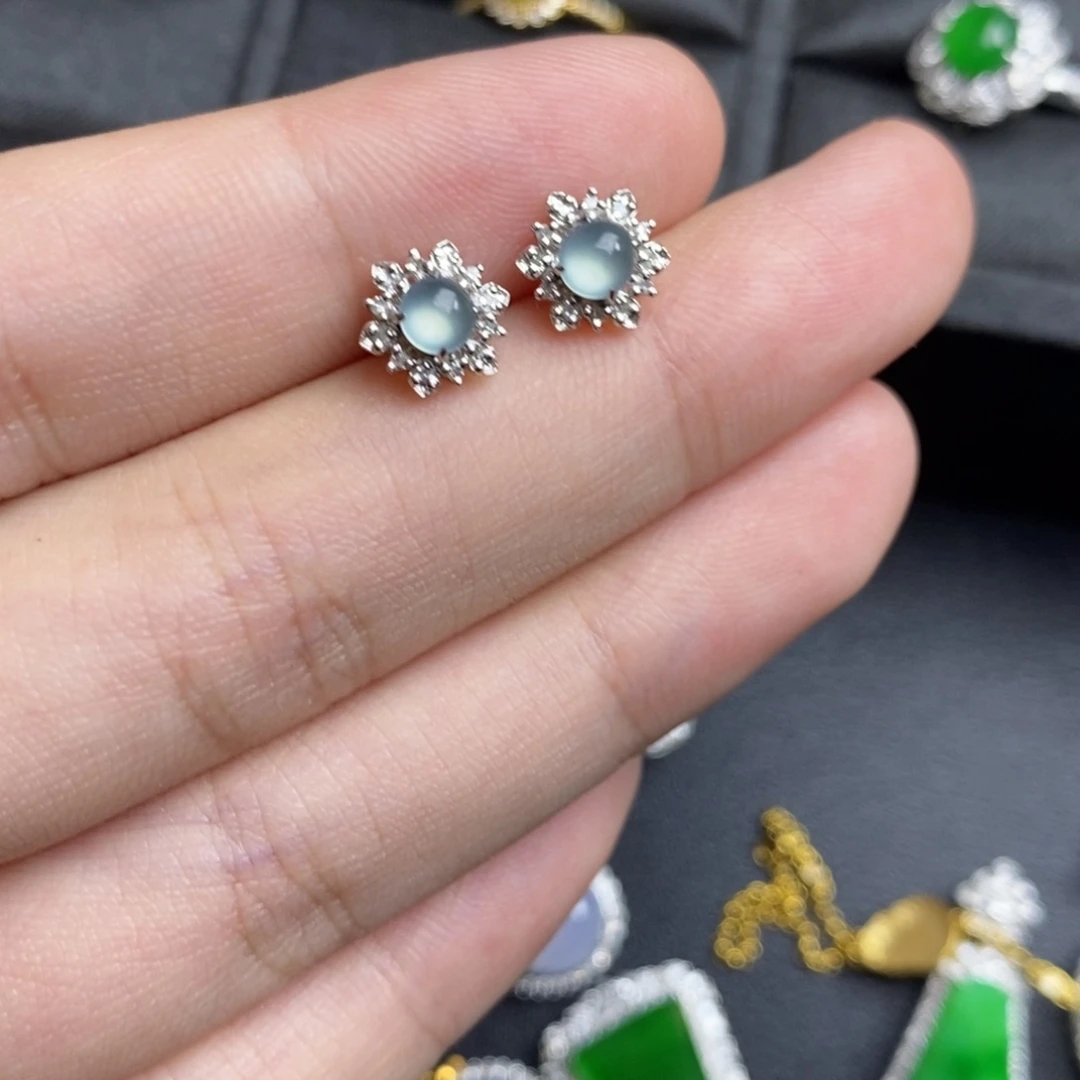 A***y翡翠18K金镶嵌耳饰18Ｋ金蛋面耳钉