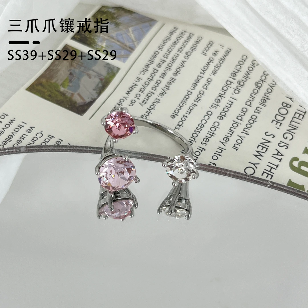 铜合金塑料戒指 28号华子铜镀白K三爪爪镶戒指 SS39+SS29+SS29