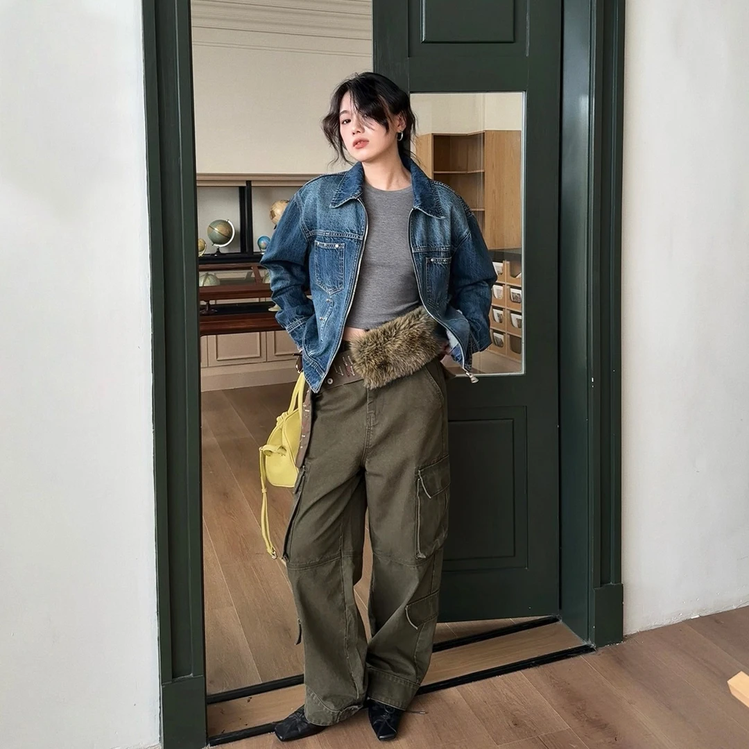 Seyora【复式街角】复古水洗修身正肩铆钉牛仔短外套 W36584SY53