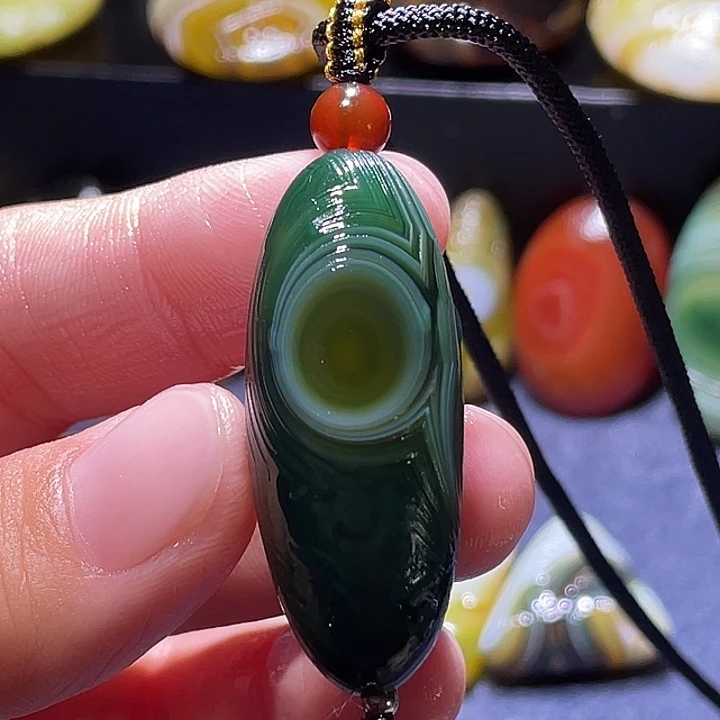 玛瑙/玉髓未镶嵌珠宝奇石